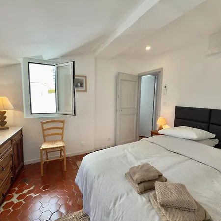 Ze Perfect Place - Authentique & Calme - 1 Chb Apartament